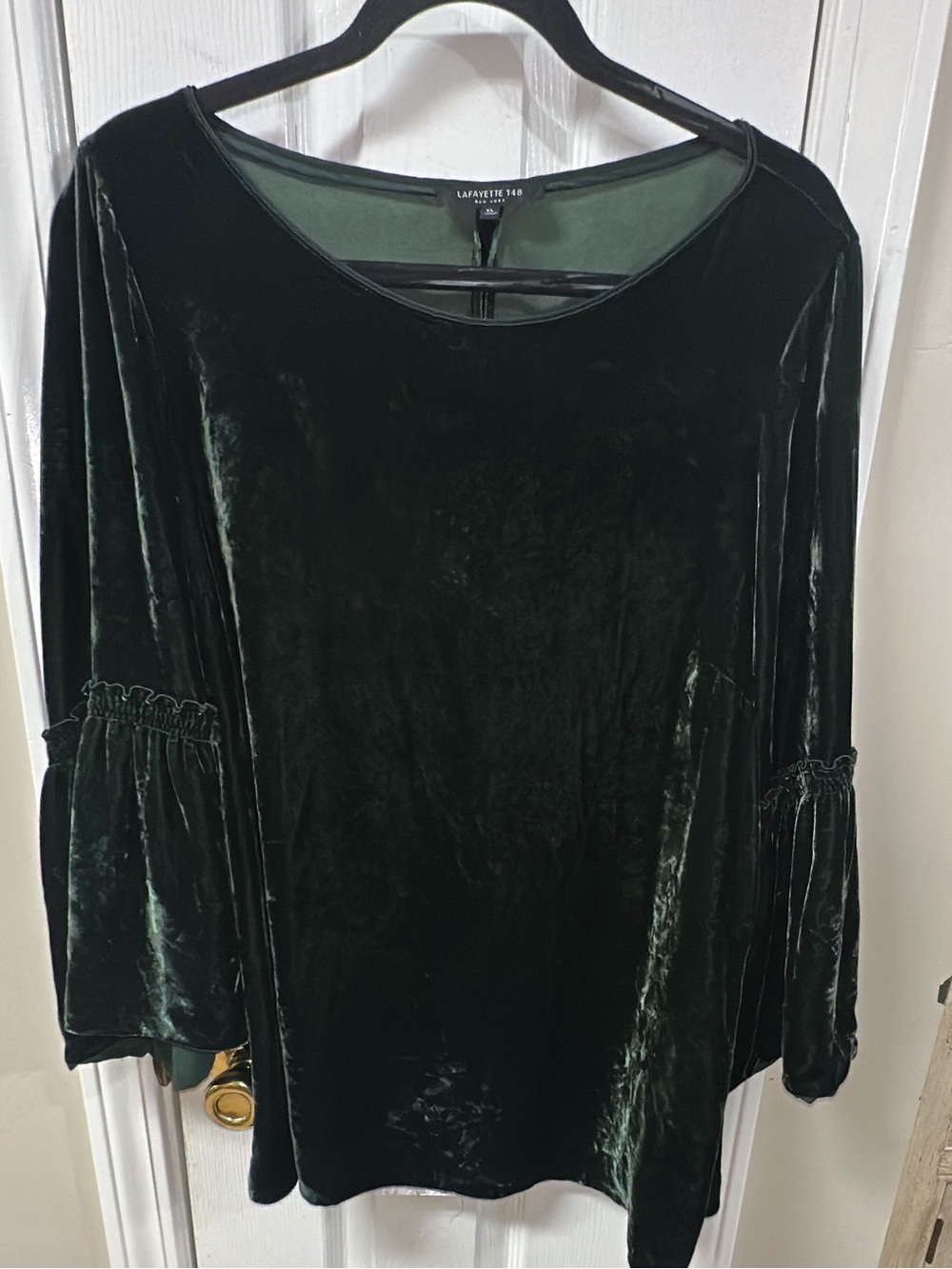 Lafayette 148 | Roslin Bell-sleeve Blouse in green velvet. Pit to pit 23 (Mix39)